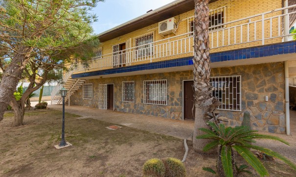 Återförsäljning - Fristående villa -
Orihuela Costa - Las Filipinas