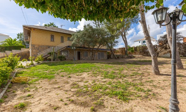 Återförsäljning - Fristående villa -
Orihuela Costa - Las Filipinas