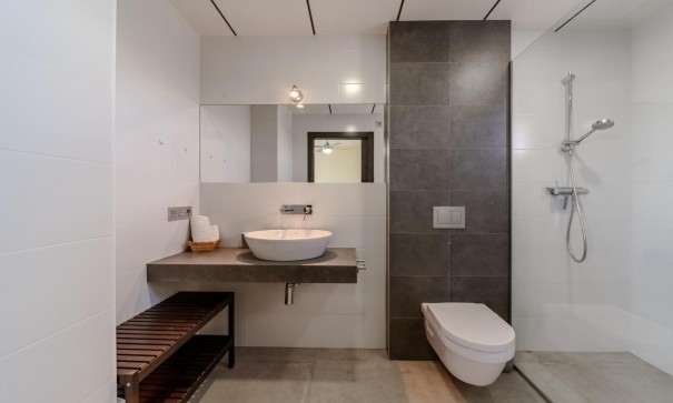 Venta - Chalet Independiente -
La Marina