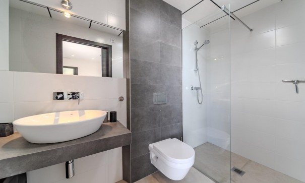 Venta - Chalet Independiente -
La Marina