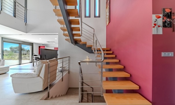 Venta - Chalet Independiente -
La Marina