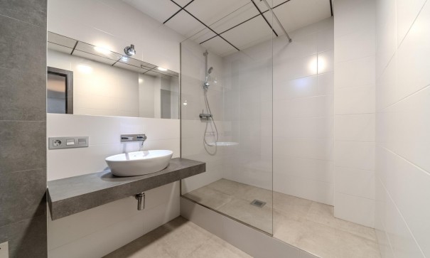 Venta - Chalet Independiente -
La Marina