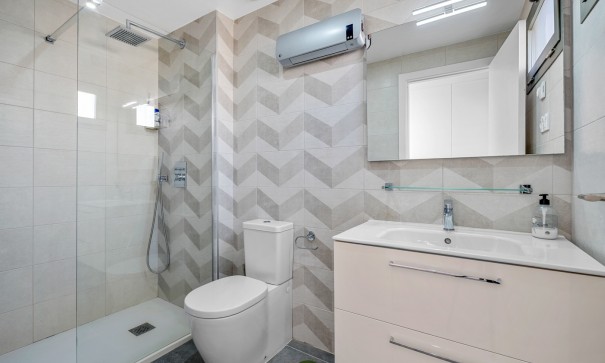 Videresalg - Lejlighed lejlighed -
Orihuela Costa - Los Dolses*