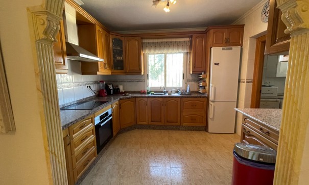 Sprzedaż - Willa wolnostojąca -
Catral