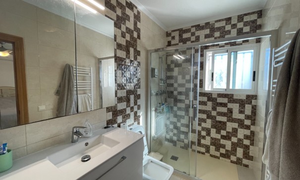 Sprzedaż - Willa wolnostojąca -
Catral