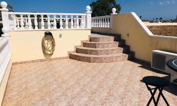 Återförsäljning - Fristående villa -
Torrevieja - 0