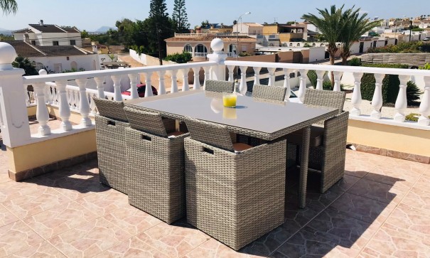 Återförsäljning - Fristående villa -
Torrevieja - 0