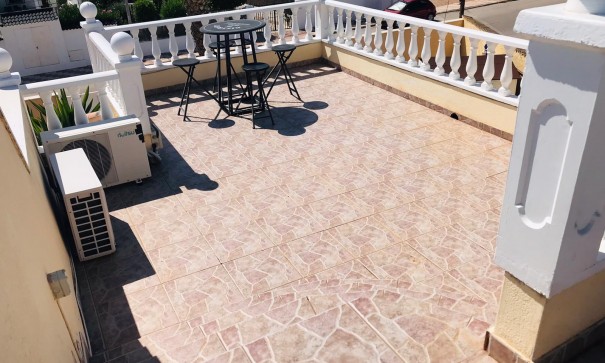 Återförsäljning - Fristående villa -
Torrevieja - 0