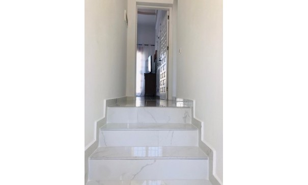 Återförsäljning - Fristående villa -
Torrevieja - 0