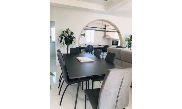 Återförsäljning - Fristående villa -
Torrevieja - 0