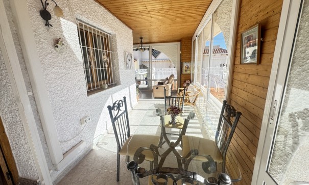 Återförsäljning - Fristående villa -
Villamartín