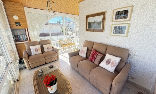 Återförsäljning - Fristående villa -
Villamartín