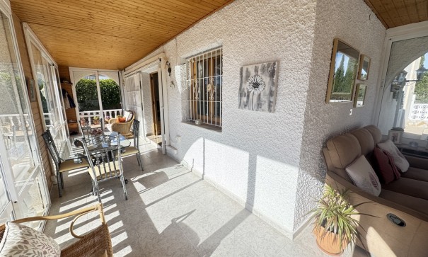 Återförsäljning - Fristående villa -
Villamartín