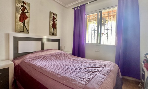 Återförsäljning - Villa i parhus -
Orihuela Costa - Los Altos