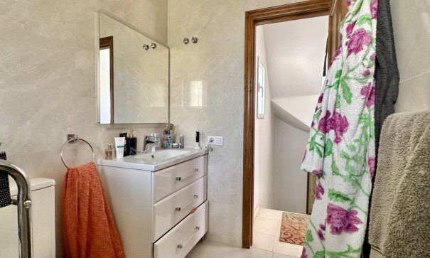 Återförsäljning - Villa i parhus -
Orihuela Costa - Los Altos