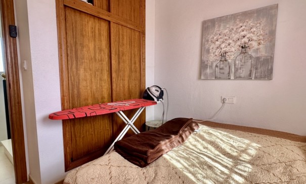 Återförsäljning - Villa i parhus -
Orihuela Costa - Los Altos