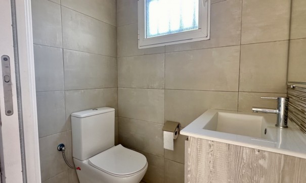 Videresalg - Fritliggende villa -
Orihuela Costa - Las Filipinas