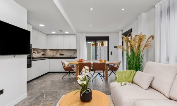 Herverkoop - Vrijstaande Villa -
Torre de la Horadada