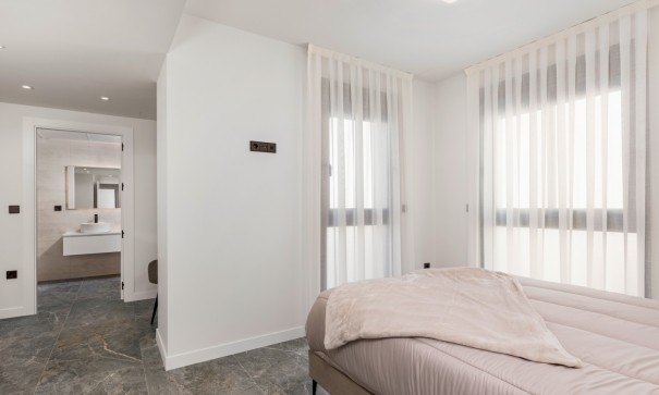 Herverkoop - Vrijstaande Villa -
Torre de la Horadada