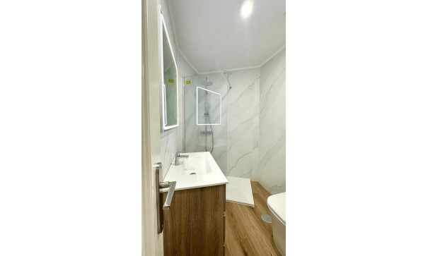 Videresalg - Lejlighed lejlighed -
Torrevieja - La Mata pueblo