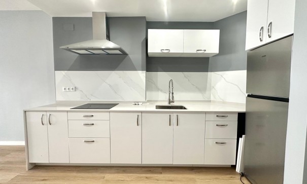 Videresalg - Lejlighed lejlighed -
Torrevieja - La Mata pueblo