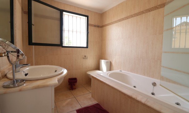 Sprzedaż - Willa wolnostojąca -
Algorfa - Lo Crispin