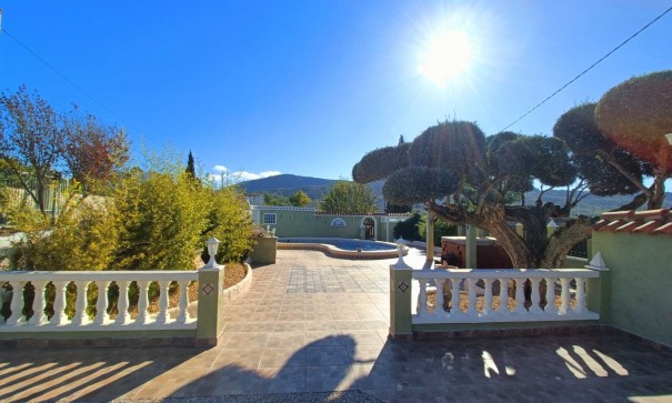 Resale - Freistehende Villa -
Hondón de los Fráiles