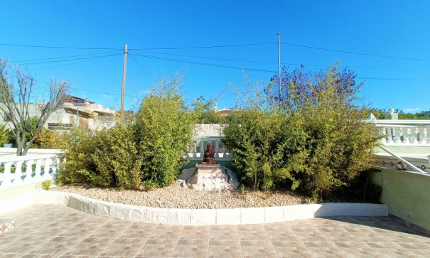 Resale - Freistehende Villa -
Hondón de los Fráiles