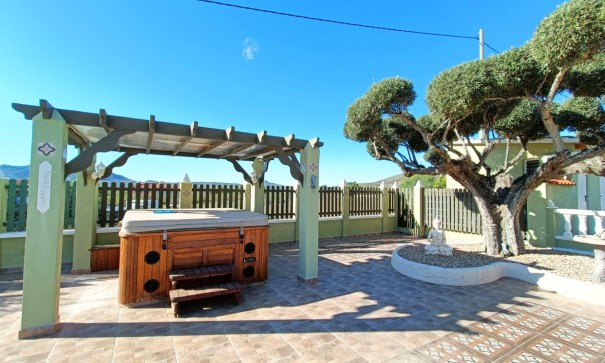 Resale - Freistehende Villa -
Hondón de los Fráiles