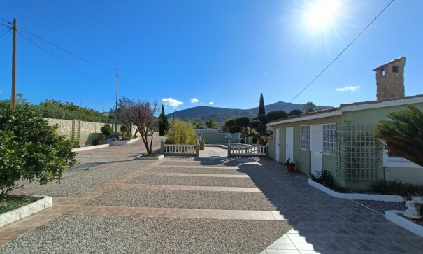 Resale - Freistehende Villa -
Hondón de los Fráiles