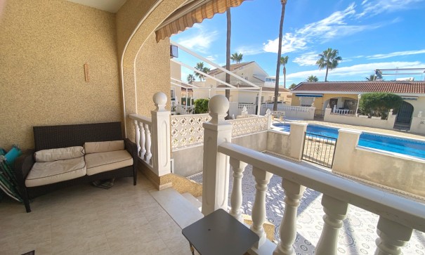 Resale - Stadthaus -
Benijofar - Monte Azul