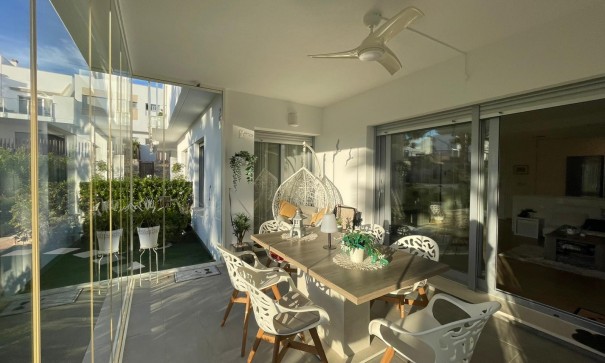 Sprzedaż - Apartament mieszkanie -
Orihuela - Vistabella Golf