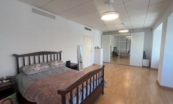 Sprzedaż - Dom miejski -
Algorfa