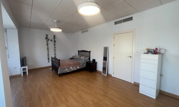 Sprzedaż - Dom miejski -
Algorfa