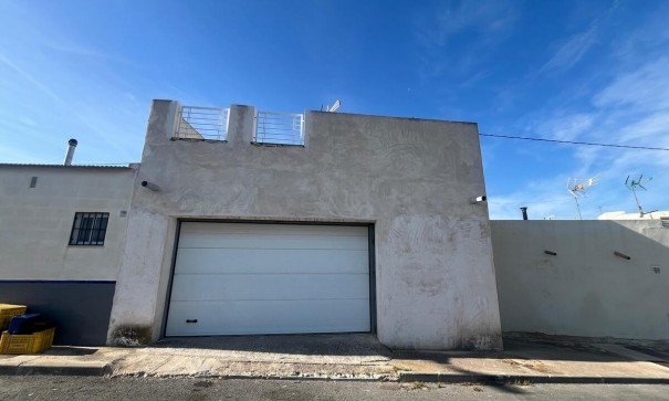 Sprzedaż - Dom miejski -
Algorfa