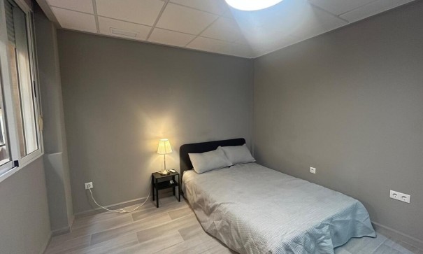 Sprzedaż - Dom miejski -
Algorfa