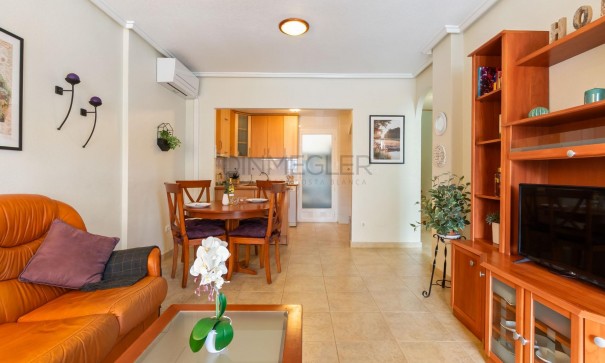 Videresalg - Lejlighed lejlighed -
Torrevieja - Aguas Nuevas