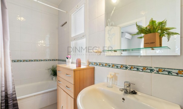 Videresalg - Lejlighed lejlighed -
Torrevieja - Aguas Nuevas