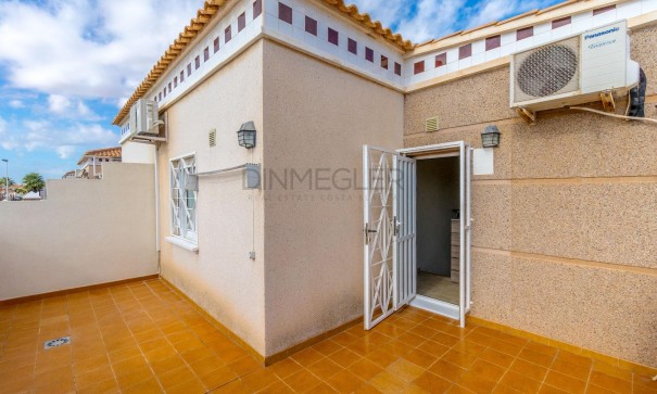 Videresalg - Lejlighed lejlighed -
Torrevieja - Aguas Nuevas