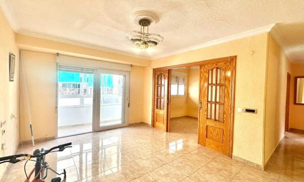 Apartamento piso - Venta - Torrevieja -
                Estacion de autobuses