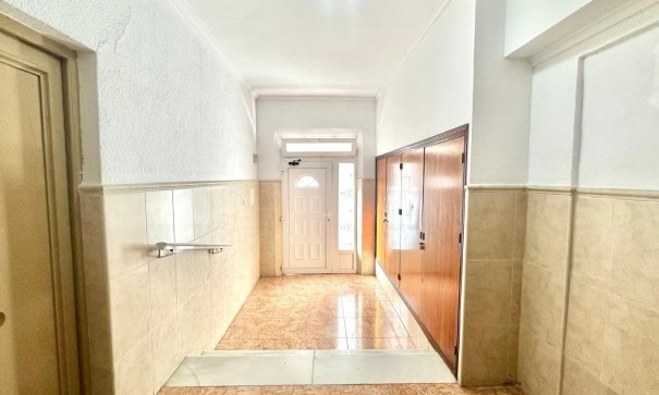 Återförsäljning - Lägenhet lägenhet -
Torrevieja - Estacion de autobuses