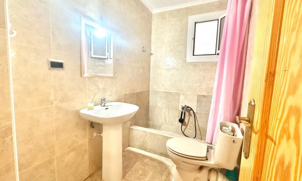 Återförsäljning - Lägenhet lägenhet -
Torrevieja - Estacion de autobuses