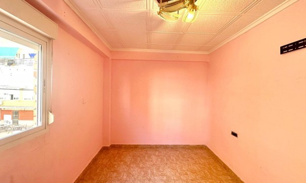 Återförsäljning - Lägenhet lägenhet -
Torrevieja - Estacion de autobuses