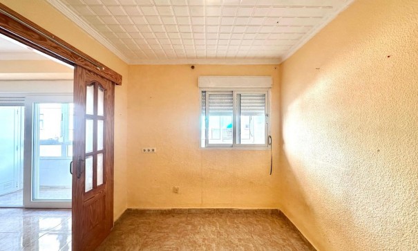 Återförsäljning - Lägenhet lägenhet -
Torrevieja - Estacion de autobuses