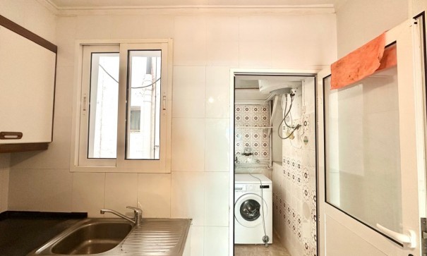 Återförsäljning - Lägenhet lägenhet -
Torrevieja - Estacion de autobuses