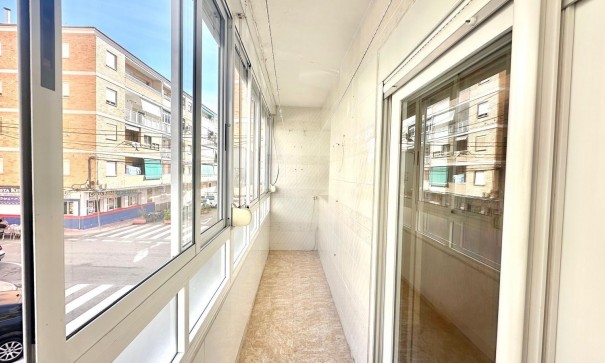 Återförsäljning - Lägenhet lägenhet -
Torrevieja - Estacion de autobuses