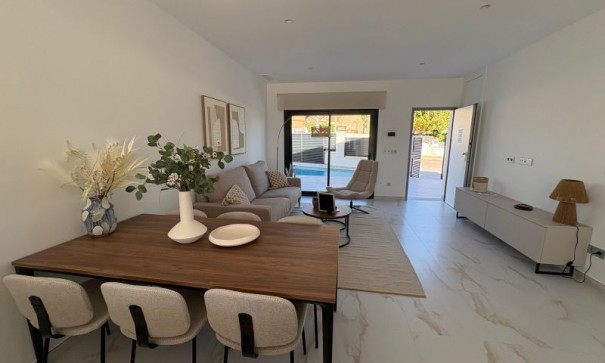 Återförsäljning - Fristående villa -
Pinar de Campoverde