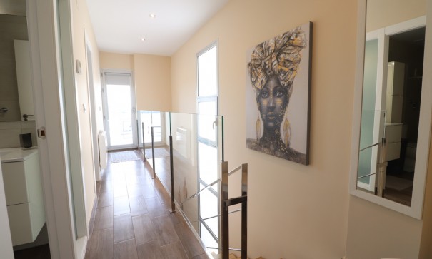 Återförsäljning - Villa i parhus -
Daya Vieja - Daya Vieja - Town