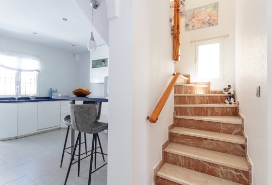 Revente - Villa mitoyenne -
La Zenia