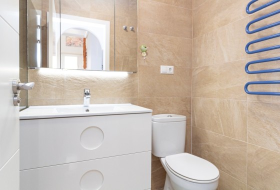 Revente - Villa mitoyenne -
La Zenia